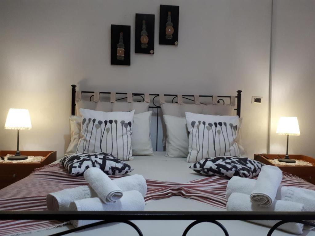 La Casa Re Basuli Villa Noto Esterno foto
