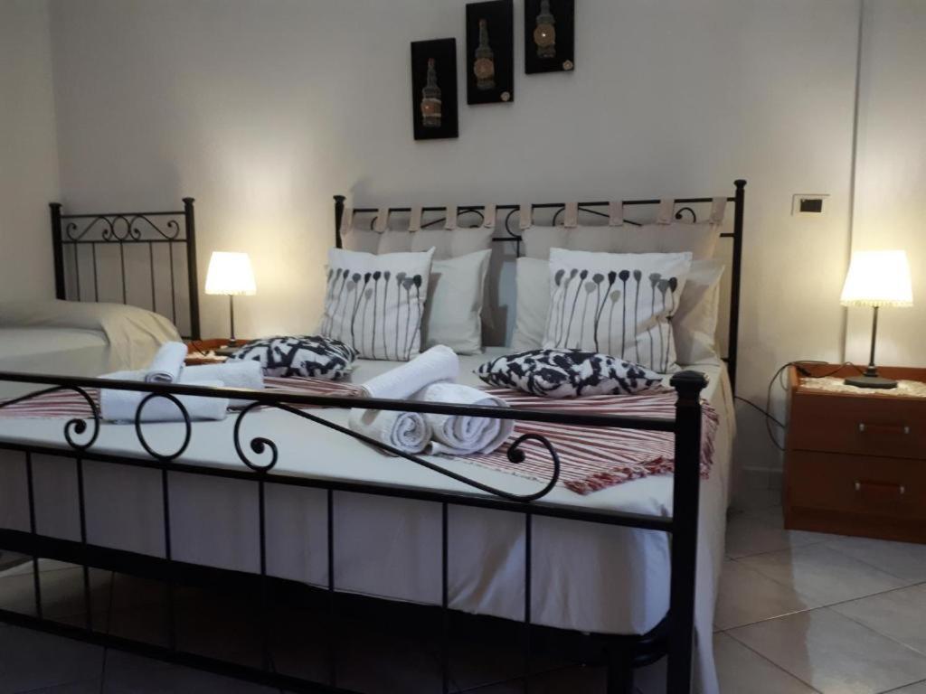 La Casa Re Basuli Villa Noto Esterno foto