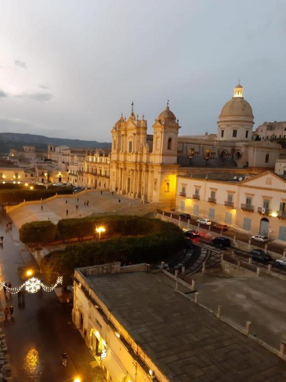 La Casa Re Basuli Villa Noto Esterno foto